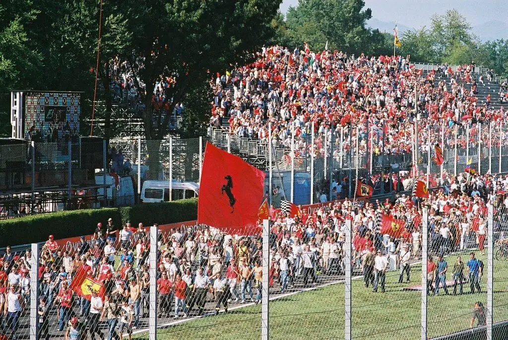 The 2003 Italian Grand Prix is one of the shortest F1 races on record