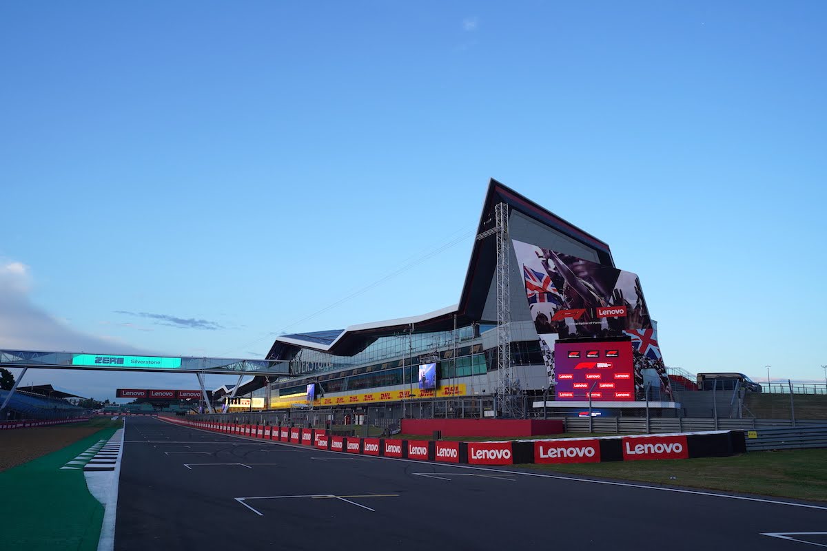 Silverstone The Ultimate Track Guide Lights Out